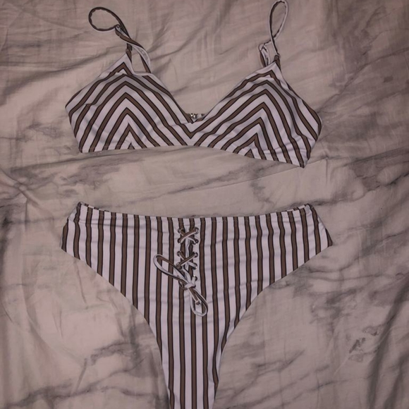 None Other - 🌻Chevron Swimsuit🌻